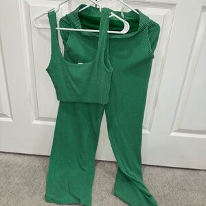 Green Ribbed Women’s Set